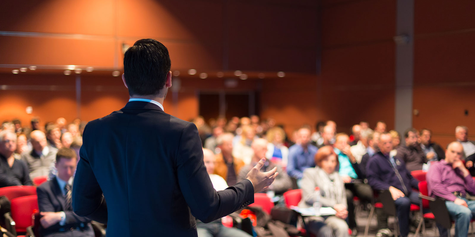 speaker-at-business-conference